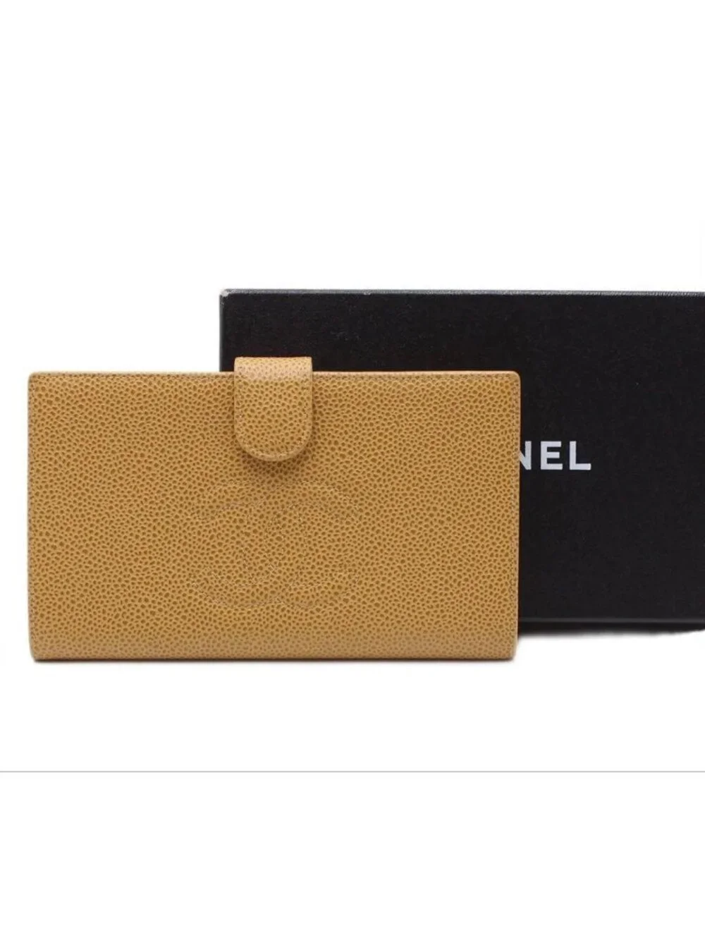 Chanel Caviar Leather CC Logo Bifold Wallet